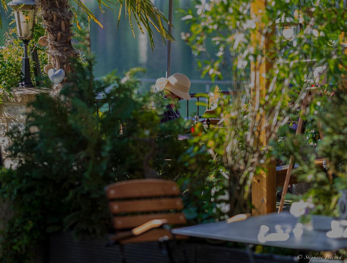 Hotel De La Truite & Spa Le Petit Nautilus Le Pont Εξωτερικό φωτογραφία