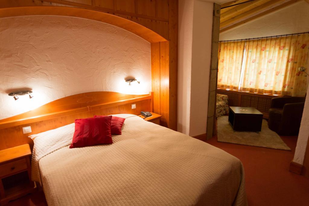 Hotel De La Truite & Spa Le Petit Nautilus Le Pont Δωμάτιο φωτογραφία