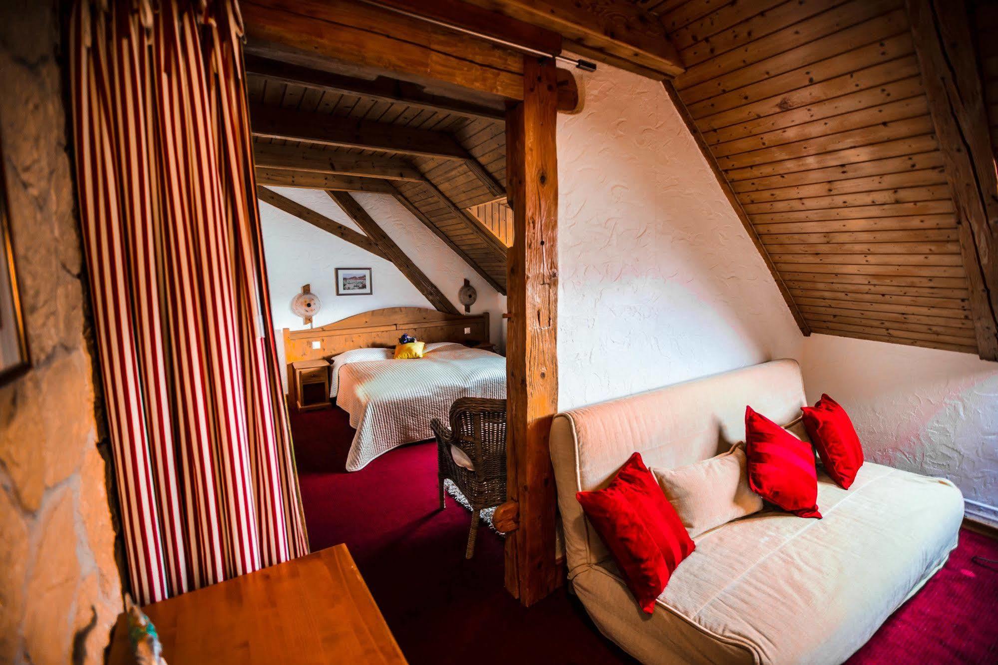 Hotel De La Truite & Spa Le Petit Nautilus Le Pont Εξωτερικό φωτογραφία
